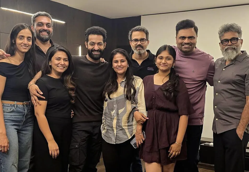 Ntr Attends Vamshi Paidipally Wife Birthday Party Latest