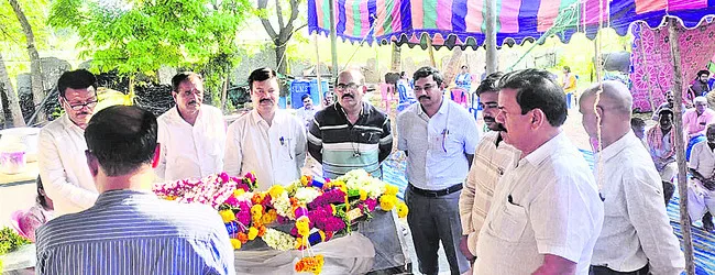 ప్రభుత్వ లాంఛనాలతో రమాదేవి అంత్యక్రియలు 