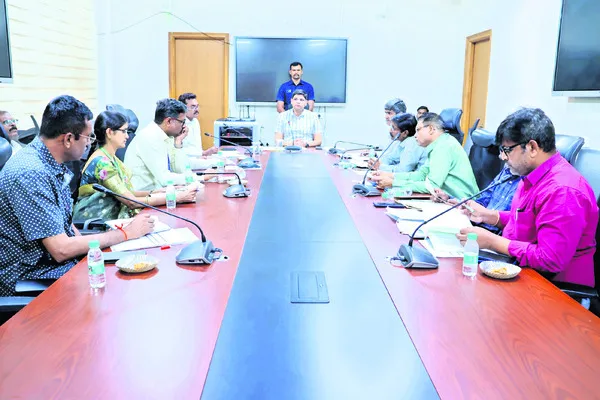 జిల్లాలో మరో 10 సహకార సంఘాలు..