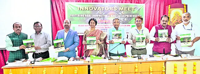 ప్రతి రైతు పారిశ్రామికవేత్తగా ఎదగాలి 