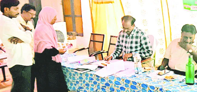 ఉపాధి పనులా..!