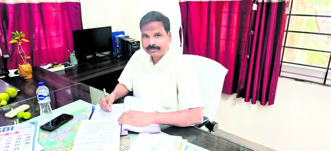 లంచం అడిగితే సమాచారమివ్వండి
