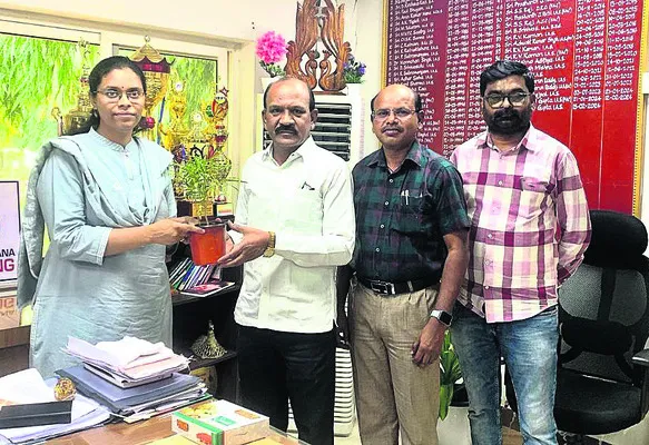 ఆశ్రమ పాఠశాలల్లో ఉత్తమ ఫలితాలు