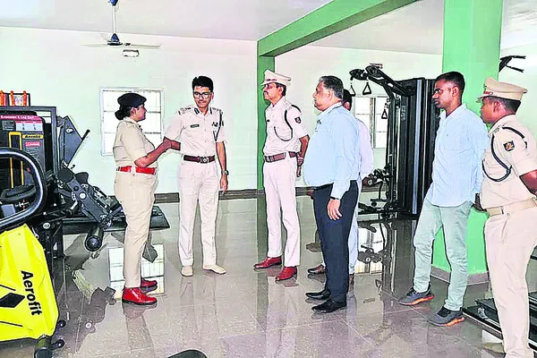 పోలీస