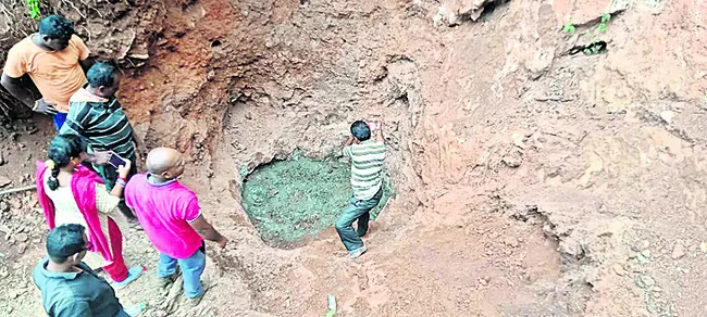 రంగురాళ్ల తవ్వకాల నిరోధానికి చర్యలు