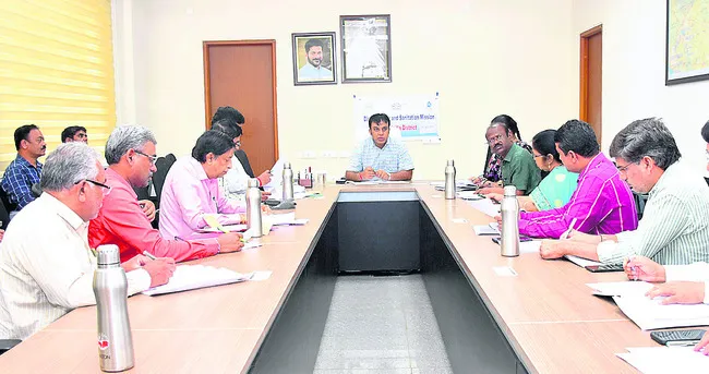 ఇందిరమ్మ లబ్ధిదారుల ఎంపిక పూర్తి చేయాలి