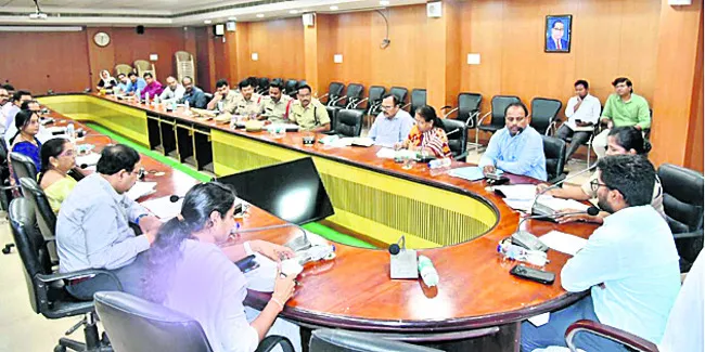 పన్ను ఎగవేతదారులపై ఎఫ్‌ఐఆర్‌ నమోదు చేయాలి