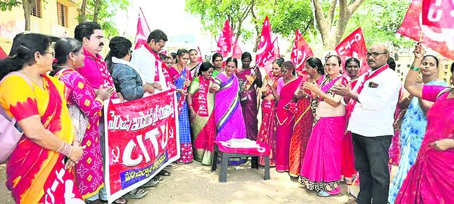 అంగన్‌వాడీ కేంద్రాలకు సెలవులపై హర్షం