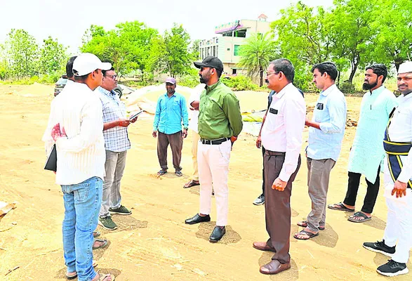 సజావుగా ధాన్యం కొనుగోళ్లు