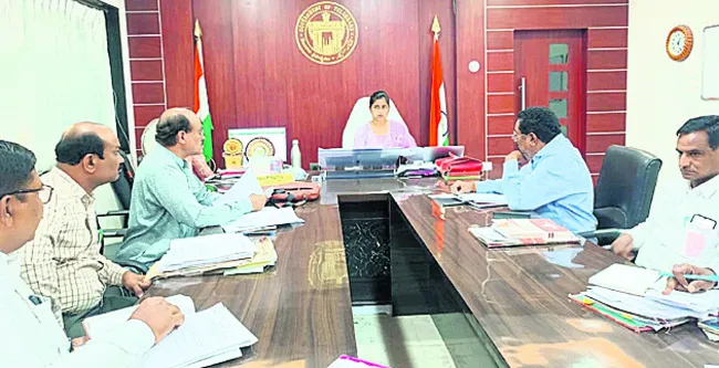 ప్రతీరోజు వీధి దీపాలు వెలగాలి