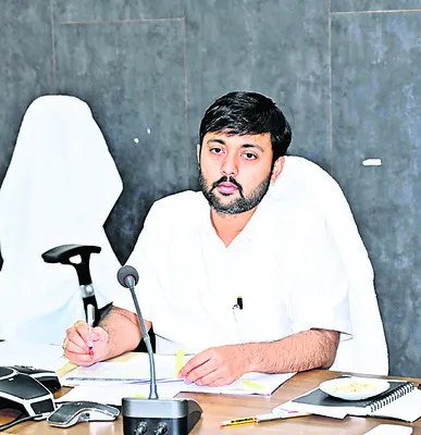 నాణ్యమైన వైద్యసేవలు అందించాలి