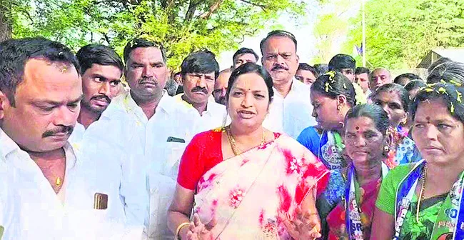 స్కీమ్లో స్కాం లేకపోతే ఉలుకెందుకు?