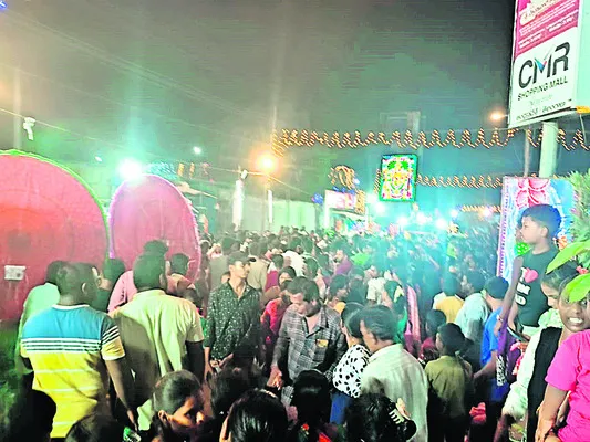 ఘనంగా