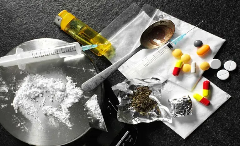 Lady doctor caught with drugs