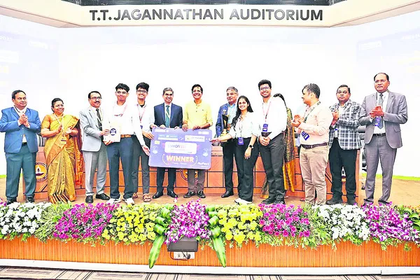 విజయవంతంగా ఇన్నోవిజన్‌ హ్యాకథాన్‌ 