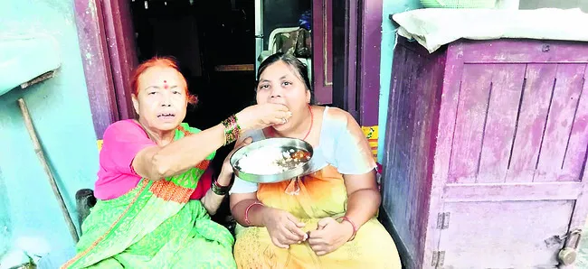 ●35 ఏళ్లు వచ్చినా పసిపాపలా..