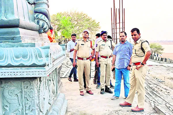 పనులు శరవేగంగా చేపట్టాలి