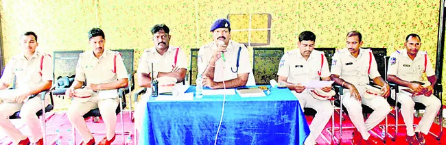 28 మందిపై రౌడీషీట్ ఎత్తివేత