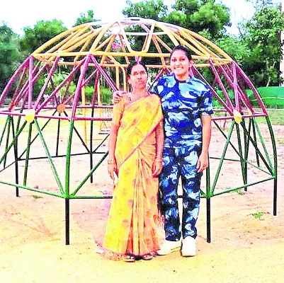 ఆర్మీలో ఉద్యోగం నా కల
