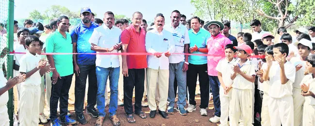 శిబిరాలను సద్వినియోగం చేసుకోవాలి