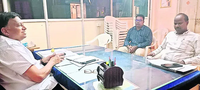 సరుకులు బ్లాక్మార్కెట్కు తరలిస్తే కేసులు
