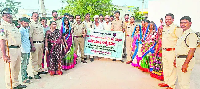 మత్తు పదార్థాలపై గిరిజనులకు అవగాహన