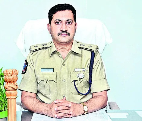 అవాస్తవాలు పోస్టుచేస్తే చర్యలు