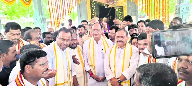దేశ సైనికులకు మనోధైర్యం కల్పించాలి