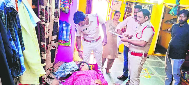 భార్యను హత్య చేసిన భర్త
