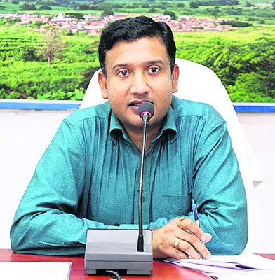 ఆ వ్యాపారులకు సహకరిస్తే కేసులు