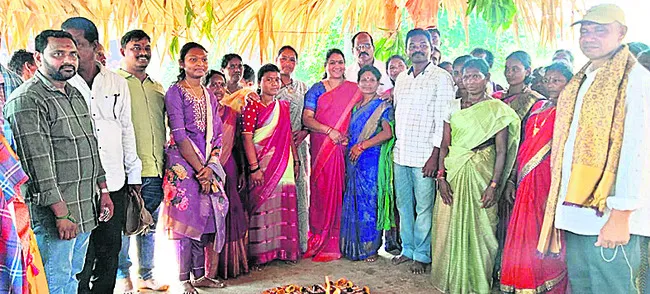 ఘనంగా సీతారాముల విగ్రహ ప్రతిష్ట

