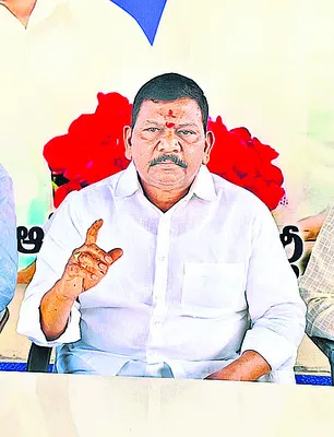 పోలీసుల తీరు అభ్యంతరకరం