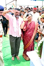 Emotional Farewell to Martyr Murali Naik 10