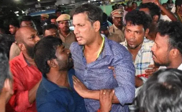 Kollywood Actor Vishal Hospitalized6