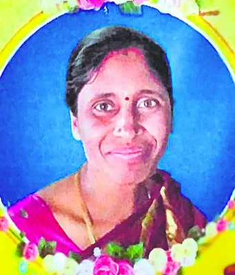 పెండ్లికి చేసిన అప్పులతో మనోవేదనకు గురై..