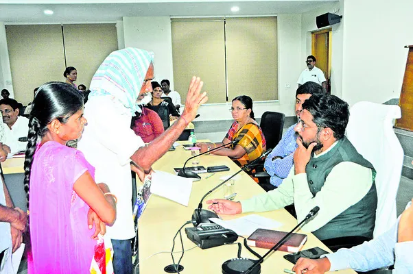 ఒక్కొక్కరిది ఒక్కో సమస్య