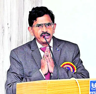 వాట్సాప్‌ బాట్‌ ద్వారా ఎల్‌ఐసీ ప్రీమియం చెల్లింపు