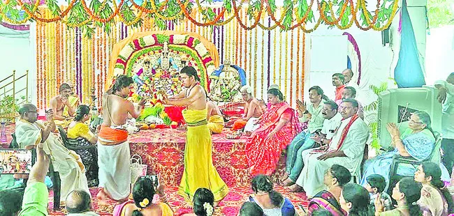 వైభవంగా శ్రీనివాస కల్యాణం