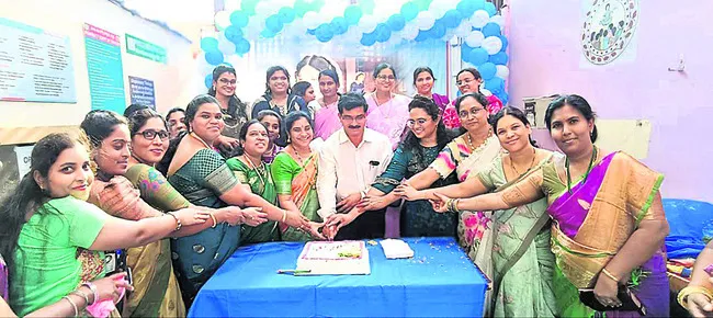 సేవకు ప్రతీక ఫ్లోరెన్స్‌ నైటింగేల్‌ 