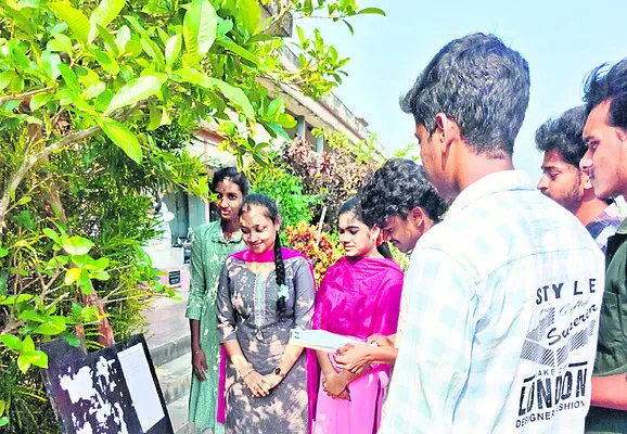 ప్రశాంతంగా ఇంటర్ సప్లిమెంటరీ పరీక్షలు