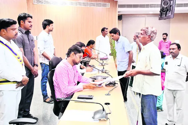 ప్రజావాణి వినతులకు సత్వర పరిష్కారం