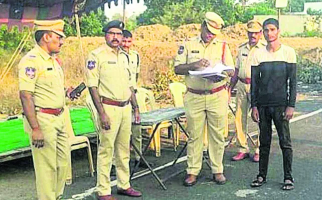 పండుగలు ప్రశాంతంగా జరుపుకోవాలి