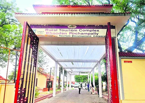 సుందరీమణులు వస్తునా్నరు