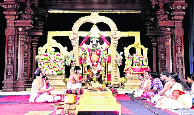 అక్రమంగా తరలిస్తున్న గోవుల పట్టివేత