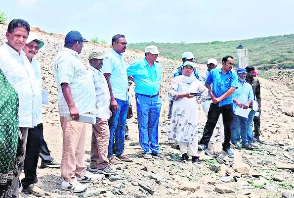 ● గోరుకల్లు జలాశయాన్ని పరిశీలించిన నిపుణుల బృందం 