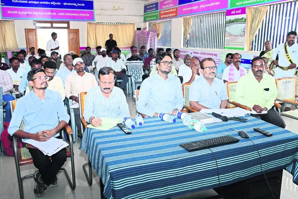 సేంద్రియ సాగుపై దృష్టి సారించాలి 