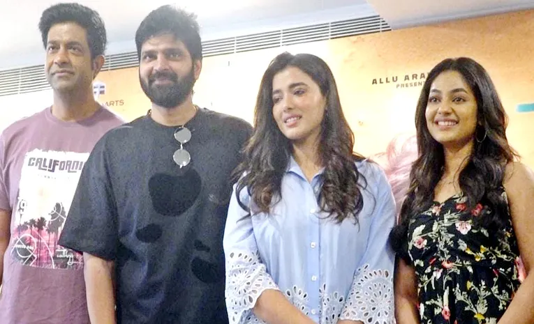 Single Movie Success Meet In Vizag