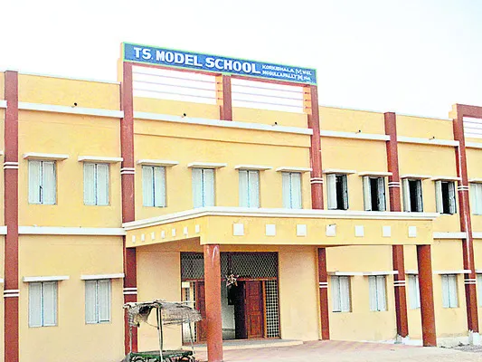 ‘మోడల