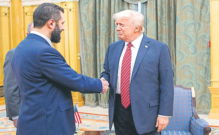 Qatar Airways inks 96B Boeing jet deal during Trump visit