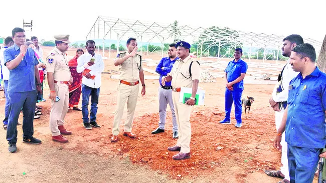 అభివృద్ధి పనులు వేగిరం చేయాలి